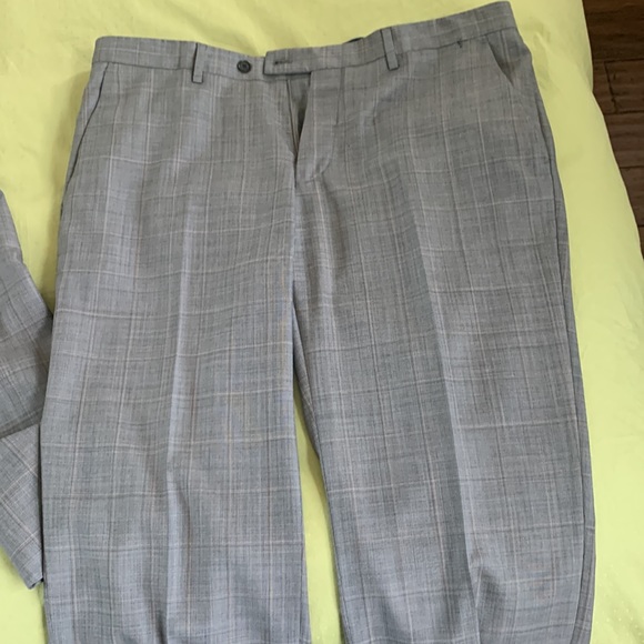 Mens 44L Classic Grey Glen Check Suit - Picture 2 of 2